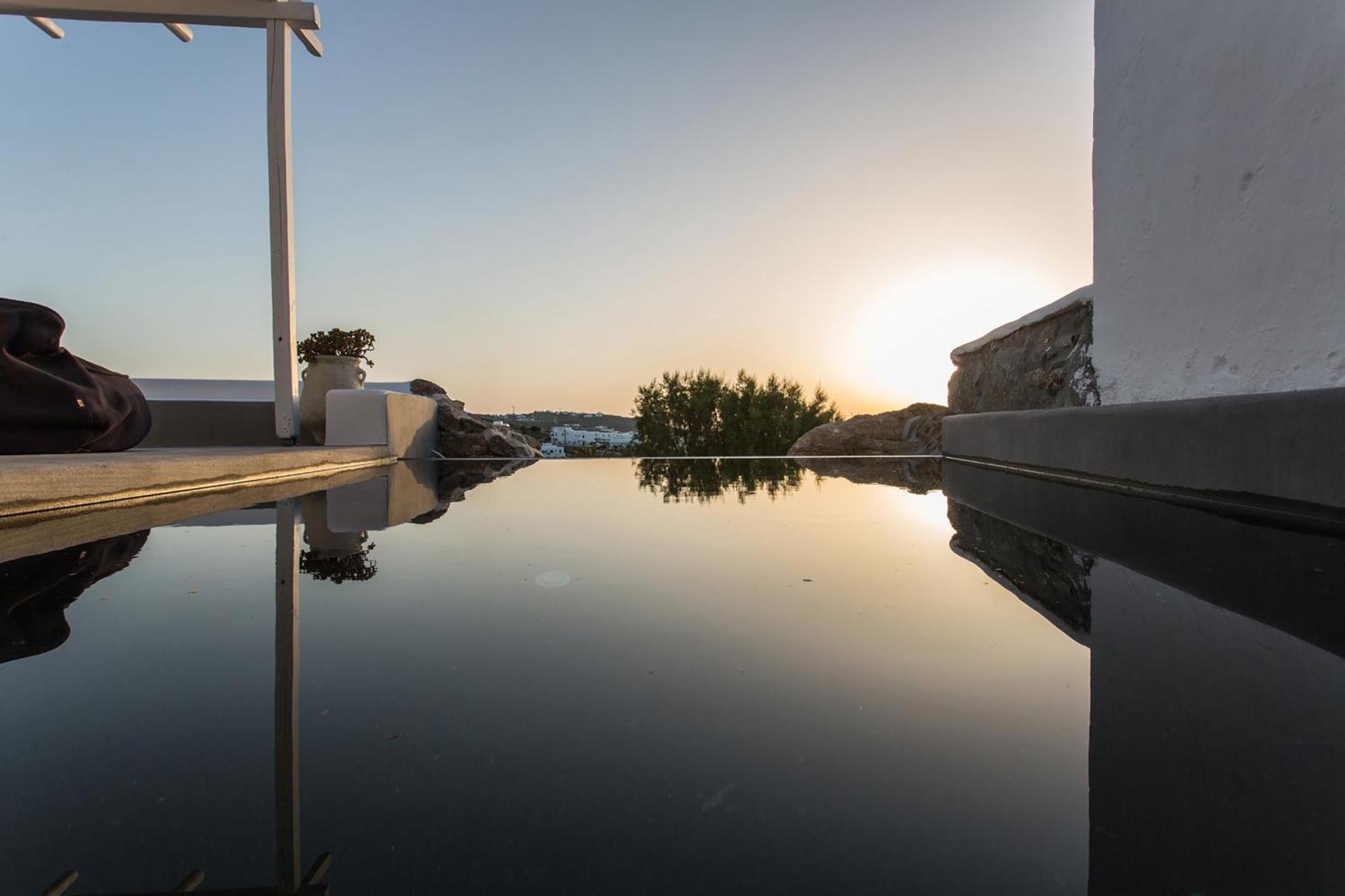 Ostraco Suites Mykonos Town Kültér fotó